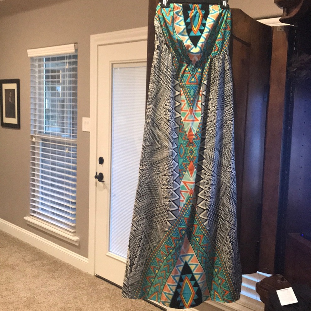 Maxi dress Aztec design